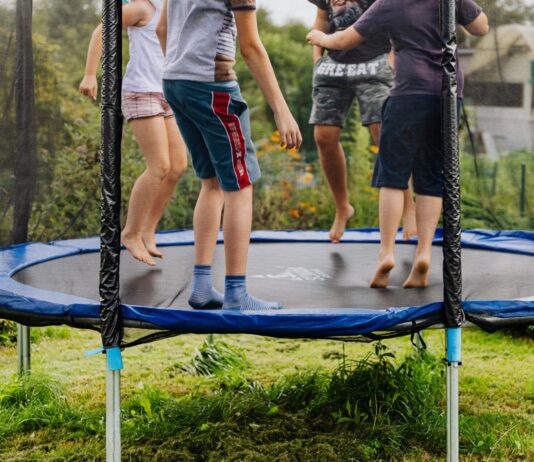 trampolina ogrodowa