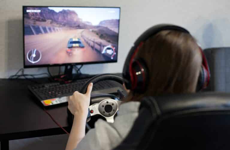 Która gra samochodowa jest najlepsza? Ranking 2025 [TOP7]