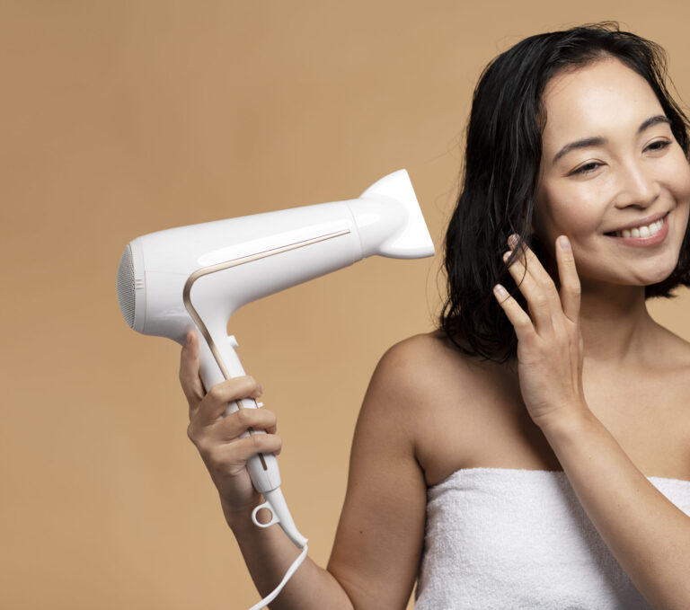 Najlepsze suszarki do włosów Philips – Ranking 2026 [TOP5]