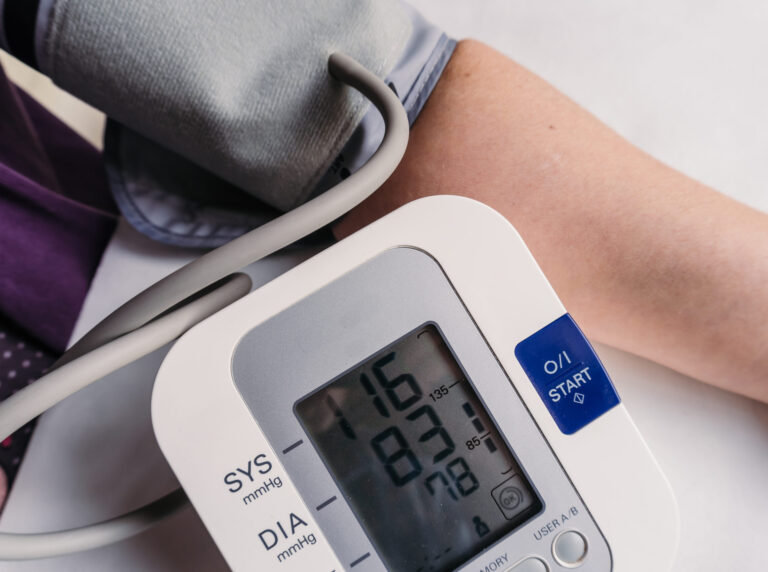 ciśnieniomierz naramienny