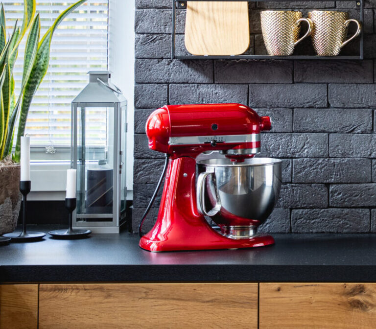 Najlepszy robot planetarny KitchenAid – ranking 2026 [TOP3]