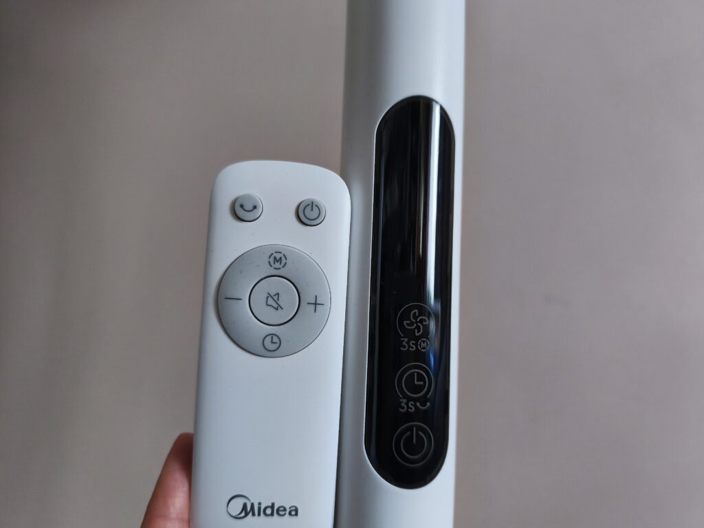 MIDEA MFS302RDDW - pilot i panel sterowania