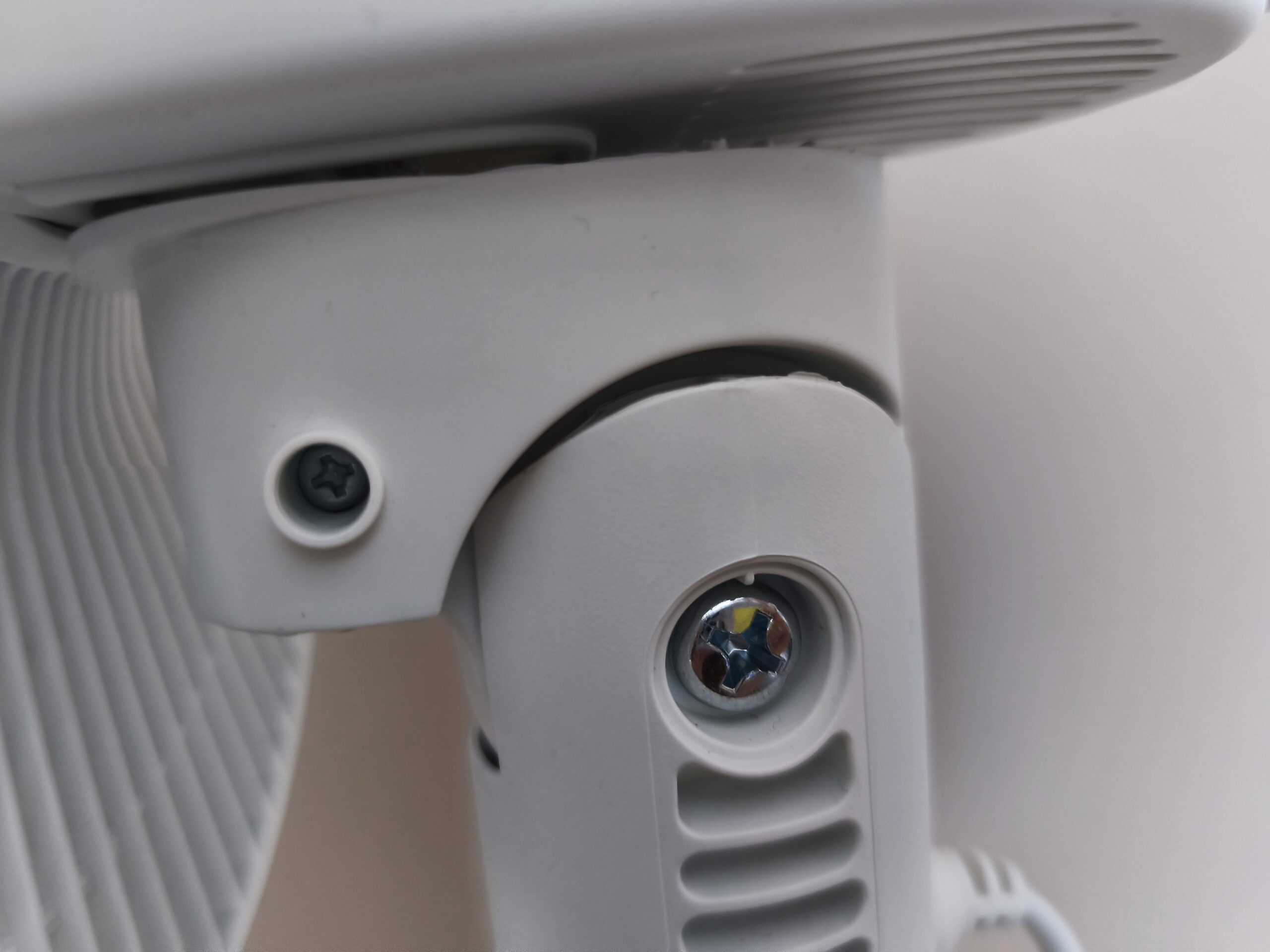MIDEA MFS302RDDW - wykończenie