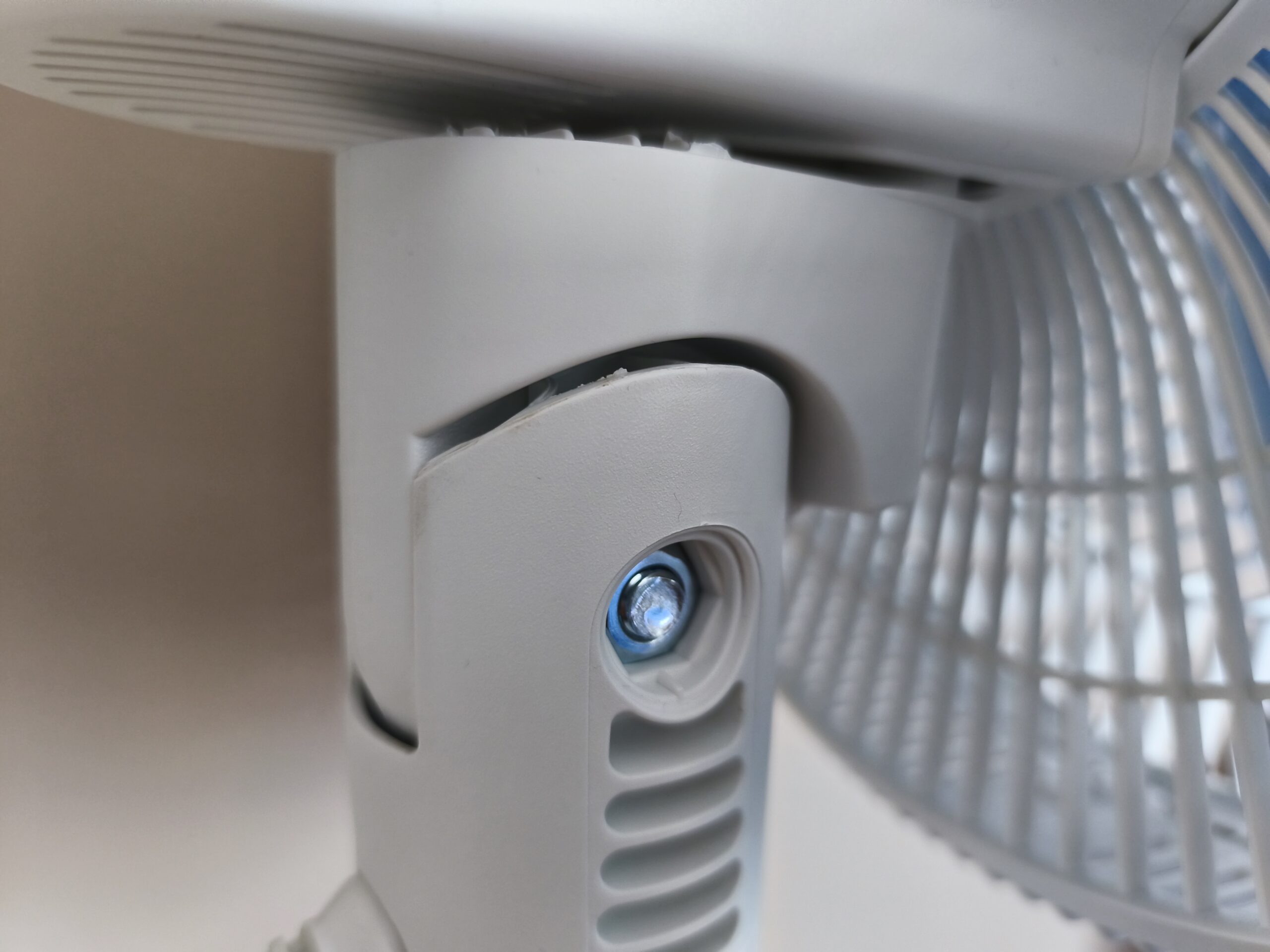 MIDEA MFS302RDDW - spasowanie elementów
