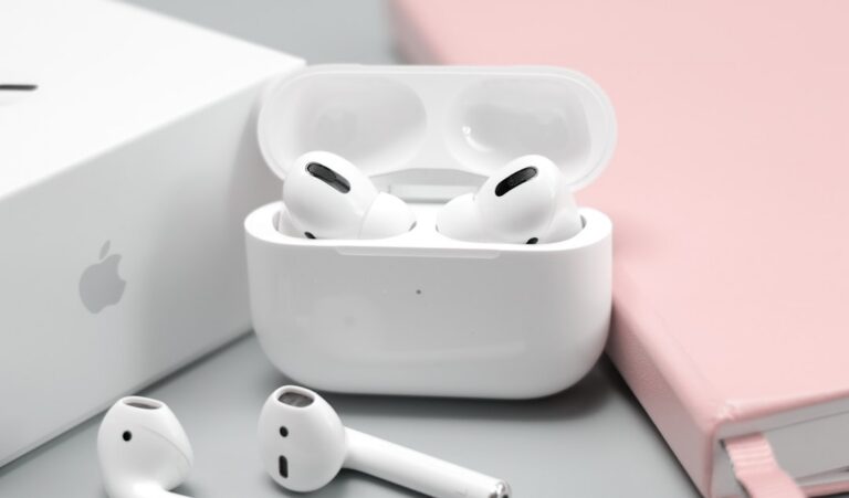 Nowe Airpods'y - co zmienia się w AirPods 5?